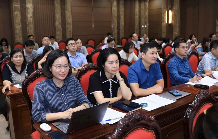 Các đại biểu tham dự hội nghị tại điểm cầu Thành ủy Hà Nội. Ảnh: Quang Thái