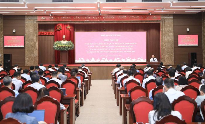 Quang cảnh hội nghị tại điểm cầu Thành ủy Hà Nội. Ảnh: Quang Thái