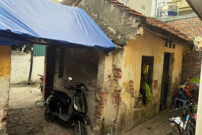 Hoàn cảnh gia đình anh Nguyễn Bá Tuấn (Sơn Tây) còn nhiều khó khăn. Ảnh: Thu Dung