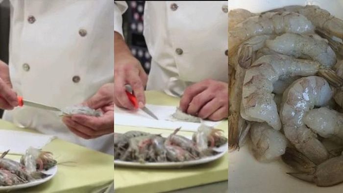 Tôm bóc vỏ, bỏ đầu nếu muốn, rút chỉ lưng rồi rửa nhanh dưới vòi nước sạch và thấm khô. Không nên ngâm tôm quá lâu trong nước hoặc lạm dụng chanh, giấm vì có thể làm thay đổi kết cấu thịt. Ướp tôm với một chút muối, tiêu và tỏi băm trong khoảng 5–10 phút. Làm nóng chảo với dầu ô liu, áp chảo tôm đến khi chuyển màu hồng và vừa chín thì gắp ra; không xào quá lâu vì tôm dễ bị khô, dai.