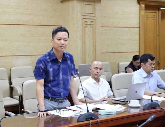 Các đại biểu phát biểu tại cuộc họp. Ảnh: Trần Minh