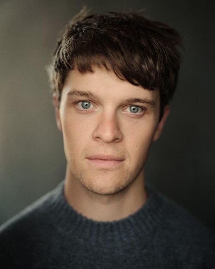 Jasper Talbot vai James Potter.