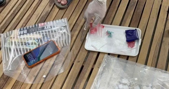 Tang vật thu giữ tại nơi ở của Vũ Xuân Chung