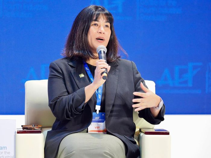 Bà Alissa Raj - Phó Giám đốc Khu vực Đông và Đông Nam Á thuộc Tổ chức C40 Cities. Ảnh: N.T