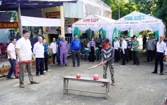 Trò chơi dân gian tại Ngày hội Đại đoàn kết ấp Hà Bao 1