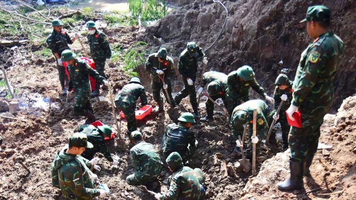 Lực lượng làm nhiệm vụ. (Ảnh: Bộ Tư lệnh Thành phố Hồ Chí Minh)