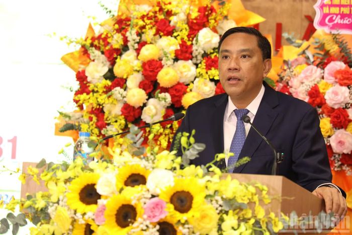 Đồng chí Hoàng Giang, Phó Bí thư Thường trực Tỉnh ủy Lào Cai phát biểu chỉ đạo Đại hội.(Ảnh: THANH SƠN).