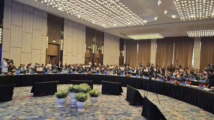 Các đại biểu tham dự sự kiện. (Ảnh: QUANG THỌ)
