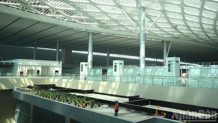 Nhà ga hành khách sân bay Long Thành đang bước vào giai đoạn hoàn thiện để khai thác thương mại sân bay lớn nhất cả nước vào cuối năm 2026. (Ảnh: TV)
