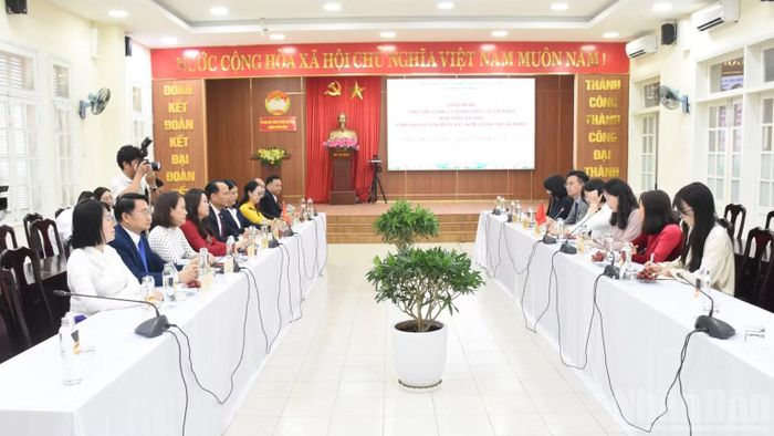 Toàn cảnh buổi tiếp. (Ảnh: ANH ĐÀO)