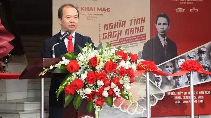 Phó Giáo sư, Tiến sĩ Bùi Hoài Sơn, Phó Trưởng Ban Tuyên giáo Trung ương phát biểu. (Ảnh: THÀNH CÔNG)