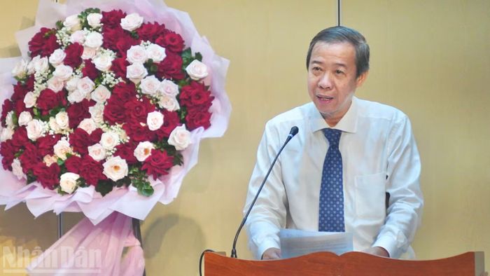 Tiến sĩ, bác sĩ Nguyễn Văn Vĩnh Châu, Phó Giám đốc Sở Y tế Thành phố Hồ Chí Minh.