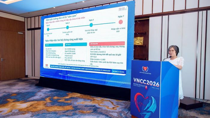 Tiến sĩ, bác sĩ Vũ Quỳnh Nga, Bệnh viện Tim Hà Nội phát biểu tại phiên thảo luận tại Đại hội Tim mạch toàn quốc lần thứ 20. (Ảnh: Bùi Thư)