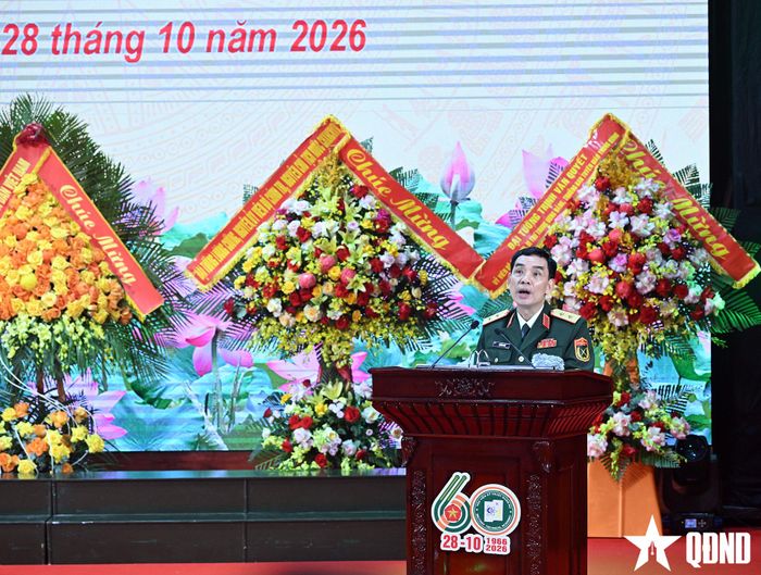 Trung tướng Lê Minh Thái trình bày diễn văn kỷ niệm.