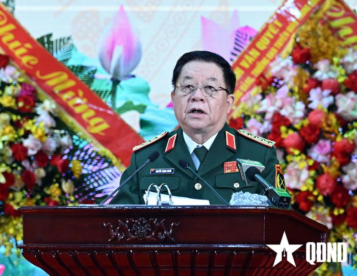 Đại tướng Nguyễn Trọng Nghĩa phát biểu. 