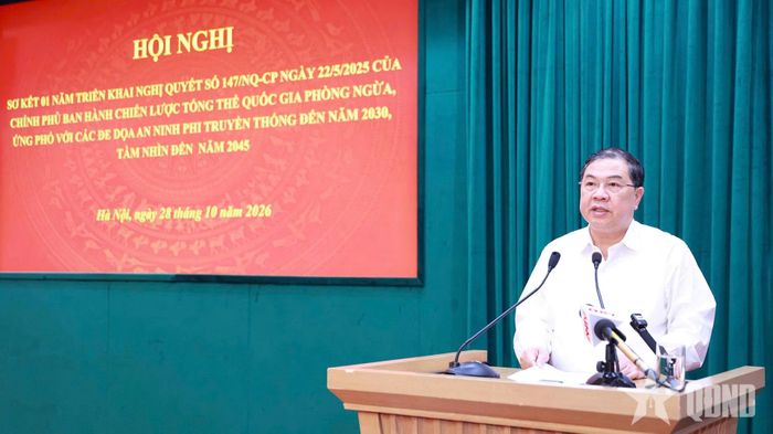 Đồng chí Phạm Gia Túc, Ủy viên Bộ Chính trị, Phó thủ tướng Thường trực Chính phủ phát biểu chỉ đạo hội nghị.