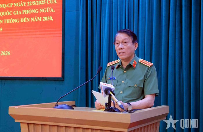 Đại tướng Lương Tam Quang phát biểu tại hội nghị.