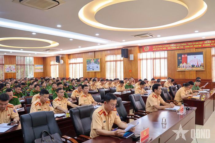  Các đại biểu dự hội nghị.  