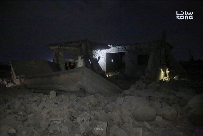 Thiệt hại sau các cuộc không kích của Jordan tại Ain al-Basal, vùng nông thôn Daraa. Ảnh: SANA