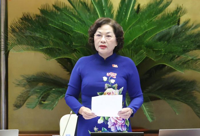  Phó Chủ tịch Quốc hội Nguyễn Thị Hồng điều hành thảo luận. Ảnh: QUANG PHÚC 