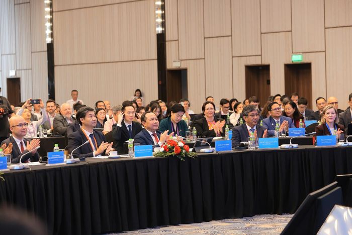 Các đại biểu dự phiên khai mạc VIDW 2026. Ảnh: M.H
