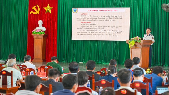  Báo cáo viên truyên truyền về pháp luật, chống khai thác IUU tại chương trình 