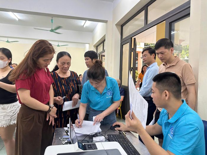  Tư vấn, giải quyết chính sách BHXH, BHYT đến người dân 