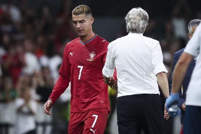 Cristiano Ronaldo vẫn có tên trong danh sách sơ bộ tuyển Bồ Đào Nha sắp tới. Ảnh: EPA
