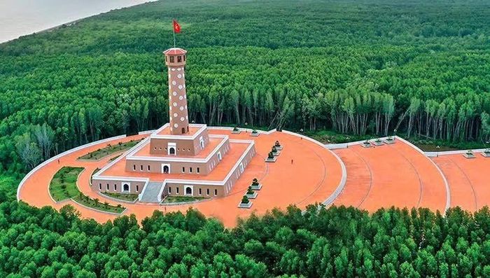 Nhiều hoạt động văn hóa, nghệ thuật đã được tỉnh Cà Mau tổ chức với chất lượng ngày càng cao, góp phần tạo không khí vui tươi, phấn khởi trong đời sống xã hội. (Ảnh: Huỳnh Lâm)