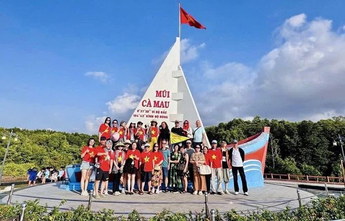 Năm 2026, ngành du lịch Cà Mau đặt mục tiêu đón 8,5 triệu lượt khách, trong đó, có 134.500 lượt khách quốc tế. (Nguồn: Báo Văn hoá)