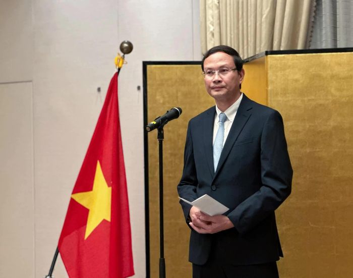 Ông Bùi Tuấn Nghĩa, Giám đốc Nhà xuất bản Kim Đồng, phát biểu cảm nghĩ tại buổi lễ. (Ảnh: Trung Anh)
