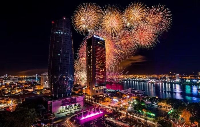 Lễ hội pháo hoa Đà Nẵng - sự kiện thu hút đông đảo du khách quốc tế. Ảnh: Lê Quang Thiện