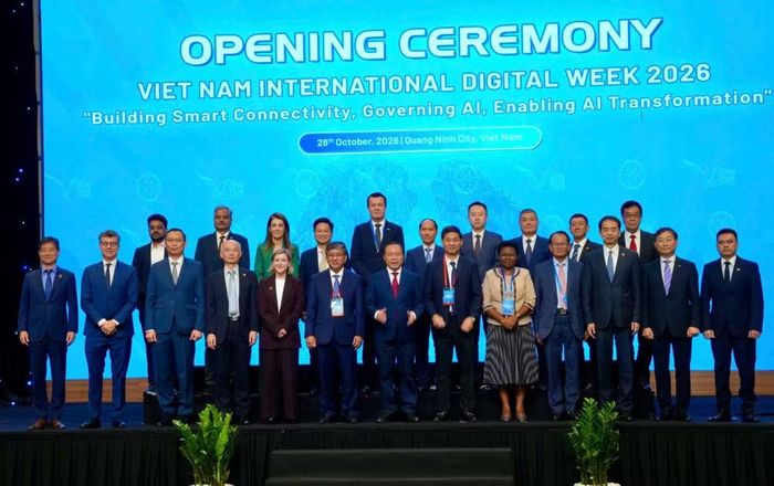 Các đại biểu tham dự chụp ảnh lưu niệm tại sự kiện - Ảnh: KHCN.