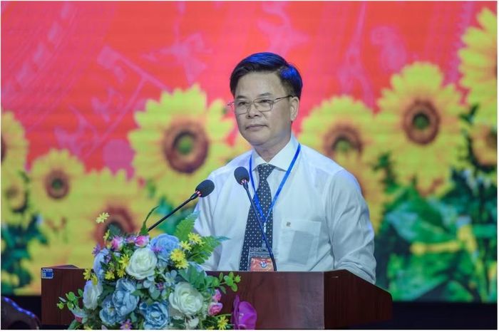 Nhà báo Vũ Văn Thượng, Ủy viên Ban Chấp hành Đảng bộ tỉnh, Giám đốc Báo và phát thanh, truyền hình Điện Biên, Chủ tịch Hội Nhà báo tỉnh khóa VIII, nhiệm kỳ 2026 - 2031.