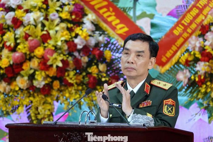 Trung tướng Lê Minh Thái cho biết, danh hiệu Anh hùng Lực lượng vũ trang nhân dân lần thứ hai là niềm vinh dự, tự hào, vừa khẳng định tinh thần vượt khó, phấn đấu không ngừng nghỉ của cán bộ, giảng viên, nhân viên, học viên, sinh viên, chiến sĩ Học viện.