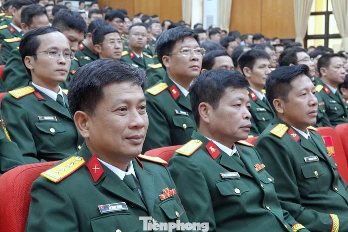 Các đại biểu dự lễ kỷ niệm.