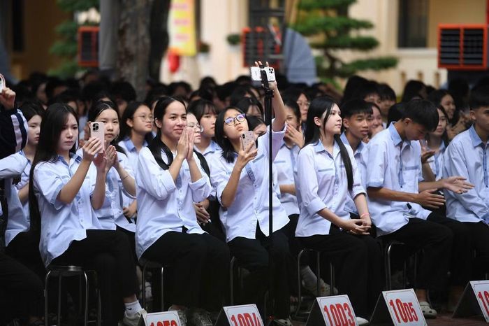 65% học sinh cho biết từng chứng kiến những hành vi bạo lực học đường