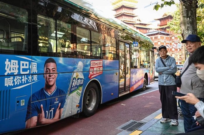 Các quảng cáo của Mbappe tại Trung Quốc đã bị gỡ bỏ