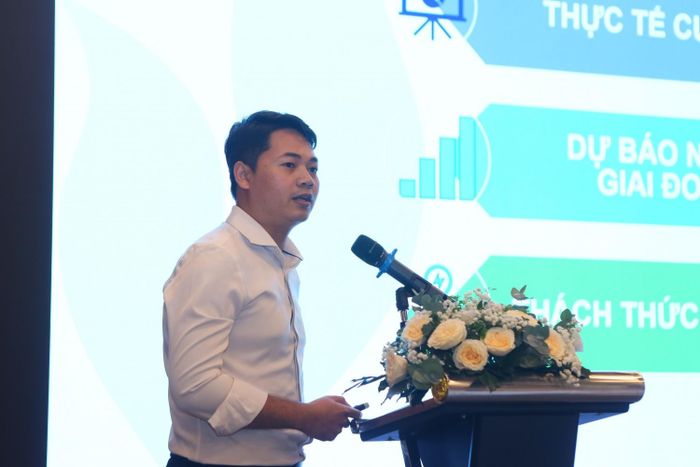 Đại diện PV GAS trình bày tham luận tại Hội nghị