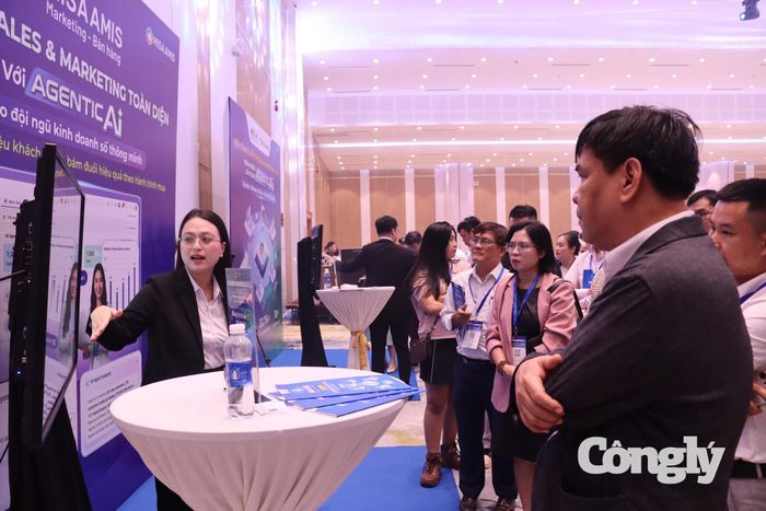 Hội thảo “CEOxAI Summit 2026: Xây dựng doanh nghiệp tự vận hành đột phá tăng trưởng bằng công nghệ số & AI Agent” diễn ra sáng ngày 28/10.
