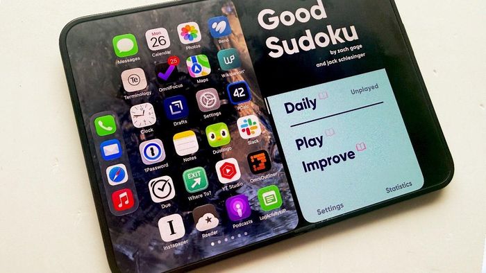 Tôi sử dụng tính năng chia đôi màn hình trên iPhone Duo thường xuyên hơn nhiều so với dự đoán ban đầu.