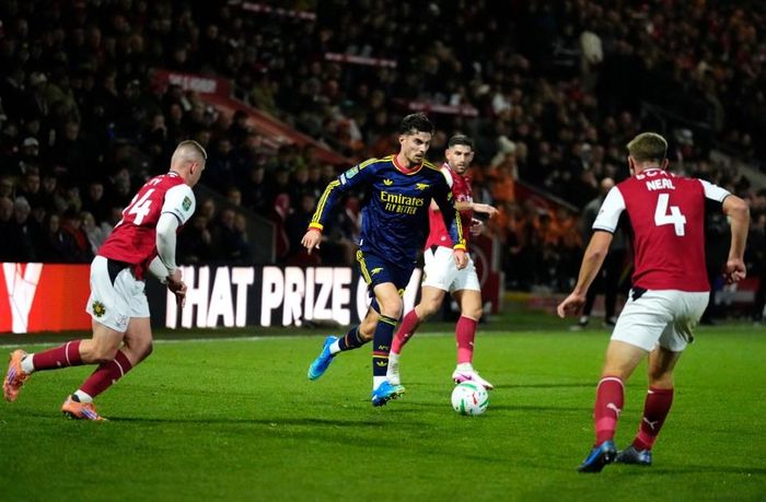 Arsenal ra sân với đội hình gồm nhiều cầu thủ dự bị, nhưng Havertz vẫn đá chính từ đầu