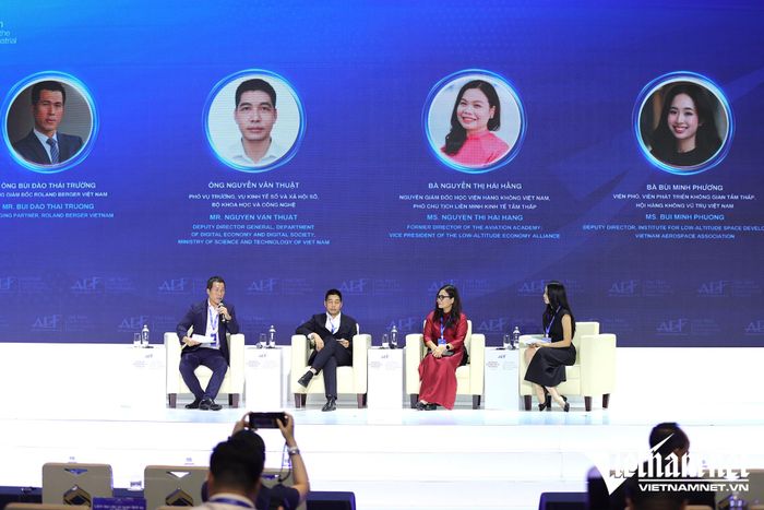 Toàn cảnh phiên thảo luận chiều 27/10. Ảnh: Phước Sáng