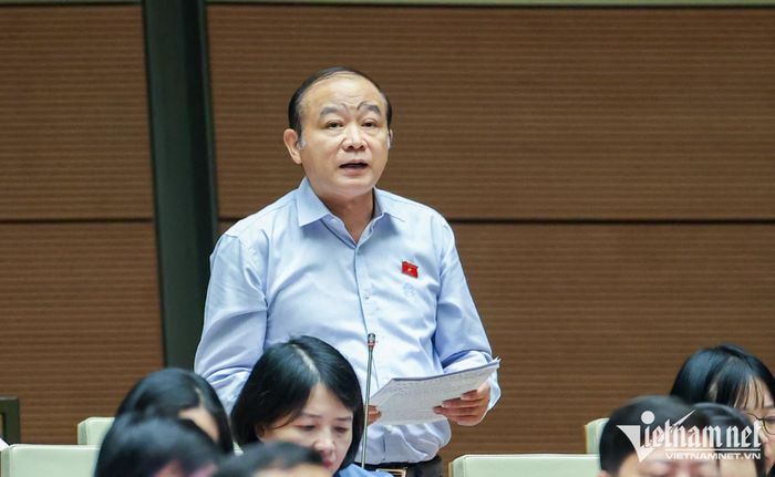 Đại biểu Lã Thanh Tân