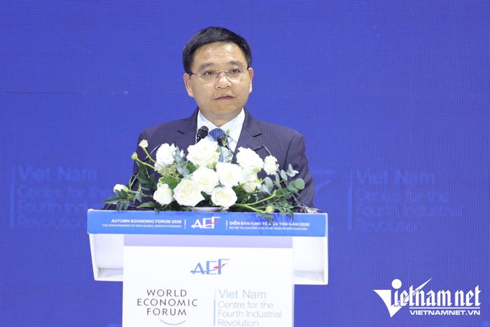 Phó Thủ tướng Nguyễn Văn Thắng phát biểu định hướng tại phiên thảo luận chiều 28/10. Ảnh: Phước Sáng