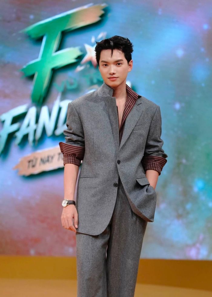 MC Châu Khang.