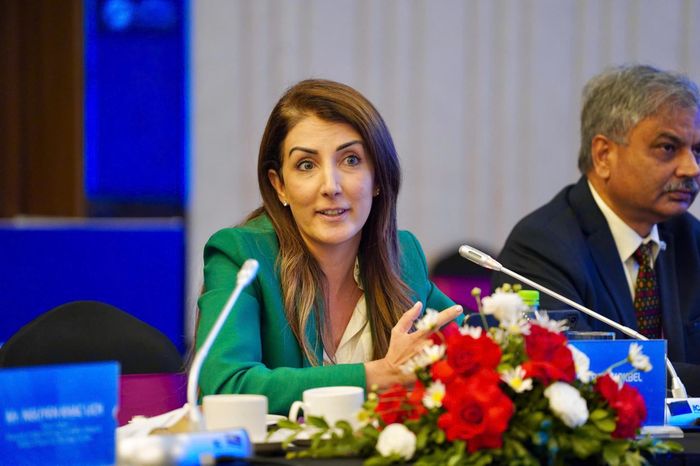 Bà Rita Mokbel, Chủ tịch kiêm Tổng Giám đốc Ericsson Việt Nam chia sẻ về sự chuyển dịch của nhà mạng trong kỷ nguyên AI. Ảnh: Bộ KH&CN