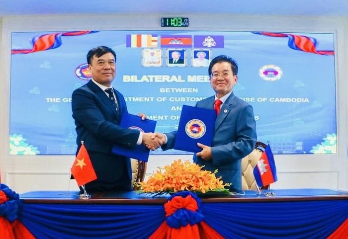 Đại diện Hải quan hai nước đã thống nhất Kế hoạch hợp tác giai đoạn 2027 - 2028. Ảnh: Cục HQ