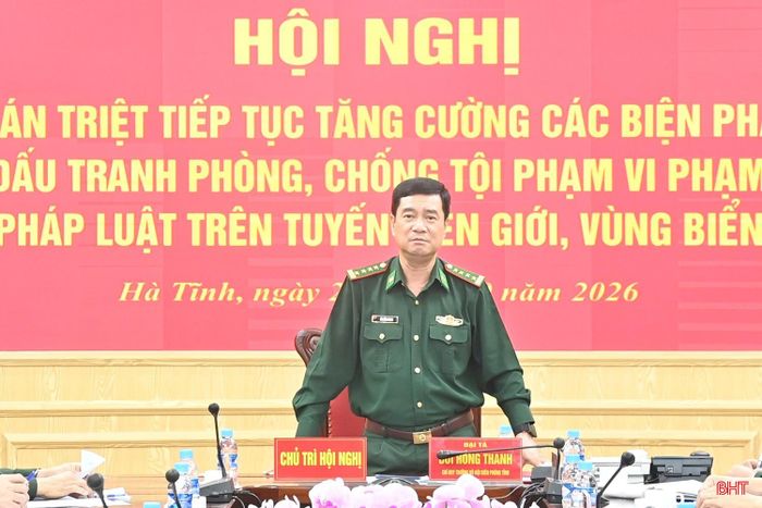 Đại tá Bùi Hồng Thanh - Chỉ huy trưởng Ban Chỉ huy Bộ đội Biên phòng Hà Tĩnh triển khai kế hoạch ra quân phòng, chống tội phạm vi phạm pháp luật trên tuyến biên giới, bờ biển Hà Tĩnh từ nay đến Tết Nguyên đán Đinh Mùi 2027.