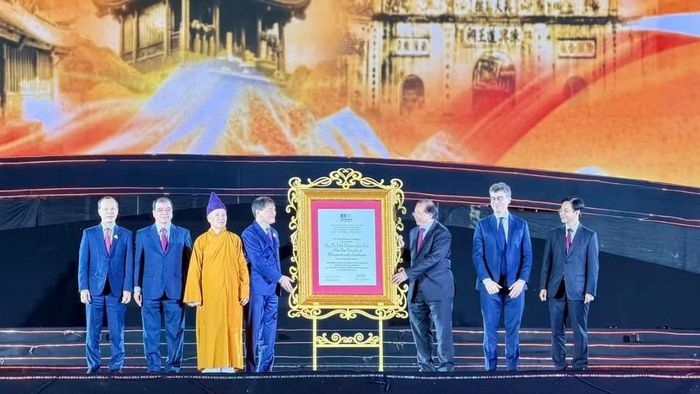 Ngày 12/7/2025, Quần thể di tích và danh thắng Yên Tử - Vĩnh Nghiêm - Côn Sơn, Kiếp Bạc được UNESCO ghi danh là Di sản Văn hóa thế giới. (Nguồn: Báo Quảng Ninh)